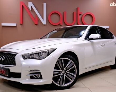Белый Инфинити Q50, объемом двигателя 2.2 л и пробегом 150 тыс. км за 13900 $, фото 1 на Automoto.ua