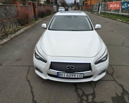 Белый Инфинити Q50, объемом двигателя 3.7 л и пробегом 124 тыс. км за 15500 $, фото 5 на Automoto.ua