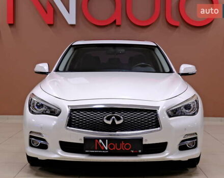 Белый Инфинити Q50, объемом двигателя 2.2 л и пробегом 150 тыс. км за 13900 $, фото 1 на Automoto.ua