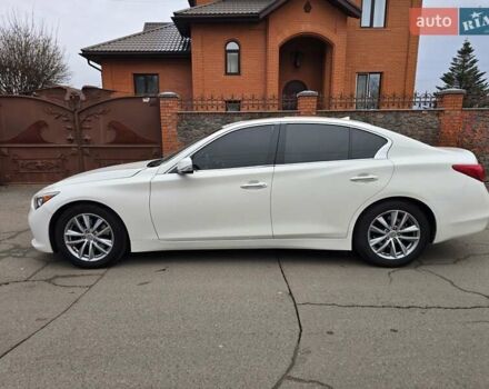 Белый Инфинити Q50, объемом двигателя 3.7 л и пробегом 124 тыс. км за 15500 $, фото 18 на Automoto.ua