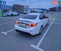 Білий Інфініті Q50, об'ємом двигуна 3 л та пробігом 127 тис. км за 15000 $, фото 5 на Automoto.ua