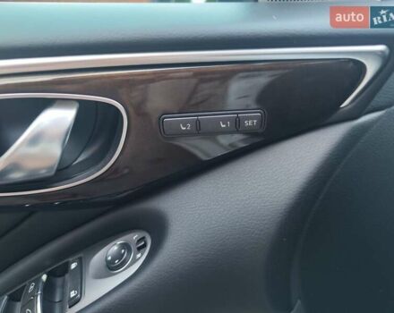 Білий Інфініті Q50, об'ємом двигуна 3 л та пробігом 142 тис. км за 13800 $, фото 34 на Automoto.ua