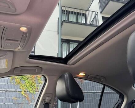 Белый Инфинити Q50, объемом двигателя 3 л и пробегом 123 тыс. км за 15900 $, фото 6 на Automoto.ua