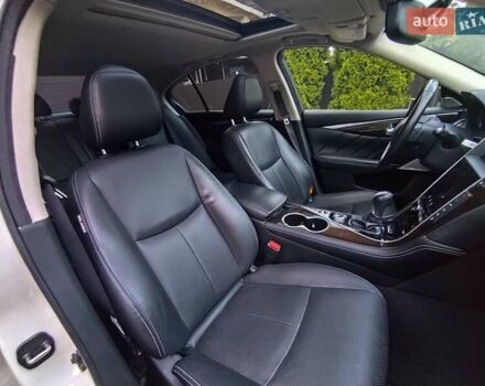 Білий Інфініті Q50, об'ємом двигуна 3 л та пробігом 142 тис. км за 13800 $, фото 15 на Automoto.ua