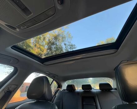 Білий Інфініті Q50, об'ємом двигуна 2 л та пробігом 74 тис. км за 6000 $, фото 12 на Automoto.ua