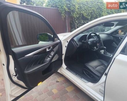 Білий Інфініті Q50, об'ємом двигуна 3 л та пробігом 142 тис. км за 13800 $, фото 10 на Automoto.ua