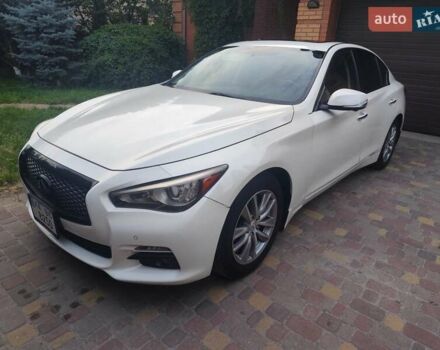 Білий Інфініті Q50, об'ємом двигуна 3 л та пробігом 142 тис. км за 13800 $, фото 2 на Automoto.ua