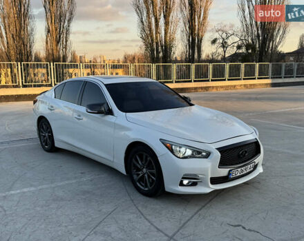 Белый Инфинити Q50, объемом двигателя 3 л и пробегом 79 тыс. км за 15500 $, фото 11 на Automoto.ua