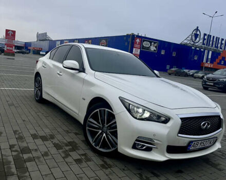 Белый Инфинити Q50, объемом двигателя 2.14 л и пробегом 122 тыс. км за 17300 $, фото 1 на Automoto.ua