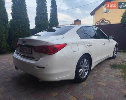 Білий Інфініті Q50, об'ємом двигуна 3 л та пробігом 142 тис. км за 13800 $, фото 6 на Automoto.ua
