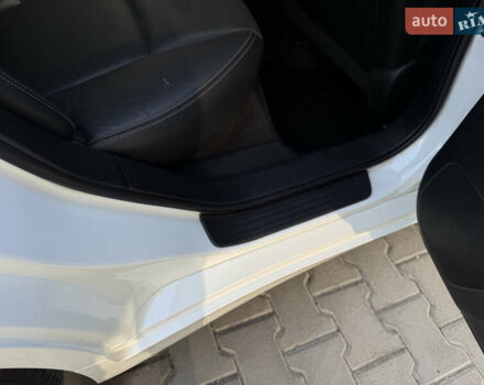 Белый Инфинити Q50, объемом двигателя 2.14 л и пробегом 63 тыс. км за 18200 $, фото 14 на Automoto.ua