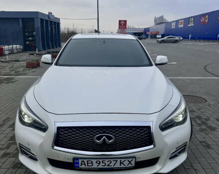 Белый Инфинити Q50, объемом двигателя 2.14 л и пробегом 122 тыс. км за 17300 $, фото 6 на Automoto.ua