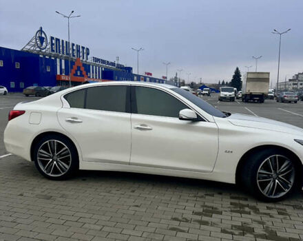 Белый Инфинити Q50, объемом двигателя 2.14 л и пробегом 122 тыс. км за 17300 $, фото 7 на Automoto.ua