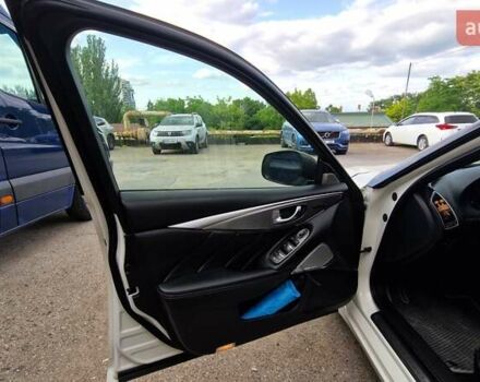 Белый Инфинити Q50, объемом двигателя 3 л и пробегом 71 тыс. км за 19700 $, фото 28 на Automoto.ua