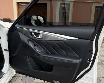 Белый Инфинити Q50, объемом двигателя 3 л и пробегом 109 тыс. км за 15800 $, фото 14 на Automoto.ua