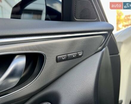 Білий Інфініті Q50, об'ємом двигуна 2.14 л та пробігом 69 тис. км за 17300 $, фото 17 на Automoto.ua