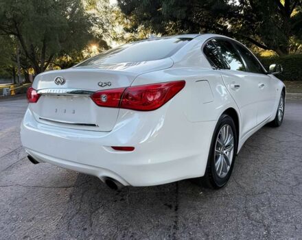 Білий Інфініті Q50, об'ємом двигуна 2 л та пробігом 74 тис. км за 6000 $, фото 4 на Automoto.ua