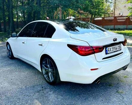 Білий Інфініті Q50, об'ємом двигуна 2 л та пробігом 116 тис. км за 16999 $, фото 2 на Automoto.ua