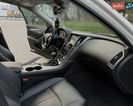 Белый Инфинити Q50, объемом двигателя 1.99 л и пробегом 119 тыс. км за 13333 $, фото 29 на Automoto.ua