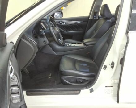 Білий Інфініті Q50, об'ємом двигуна 2.2 л та пробігом 91 тис. км за 12000 $, фото 7 на Automoto.ua