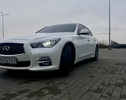 Белый Инфинити Q50, объемом двигателя 2.14 л и пробегом 122 тыс. км за 17300 $, фото 3 на Automoto.ua