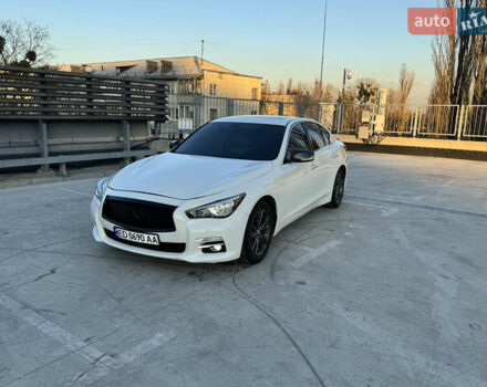 Белый Инфинити Q50, объемом двигателя 3 л и пробегом 79 тыс. км за 15500 $, фото 7 на Automoto.ua