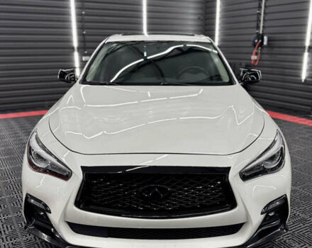 Белый Инфинити Q50, объемом двигателя 3 л и пробегом 120 тыс. км за 13900 $, фото 1 на Automoto.ua