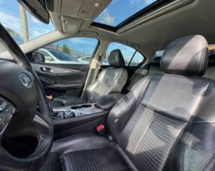 Белый Инфинити Q50, объемом двигателя 3 л и пробегом 76 тыс. км за 9000 $, фото 6 на Automoto.ua