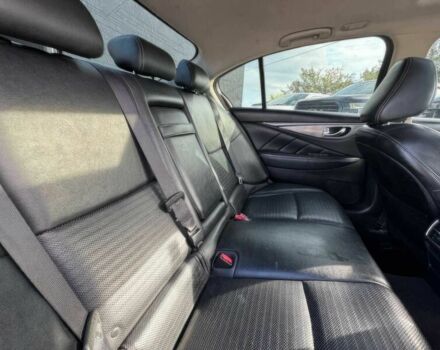 Белый Инфинити Q50, объемом двигателя 3 л и пробегом 76 тыс. км за 9000 $, фото 9 на Automoto.ua