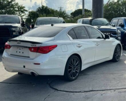 Белый Инфинити Q50, объемом двигателя 3 л и пробегом 76 тыс. км за 9000 $, фото 5 на Automoto.ua