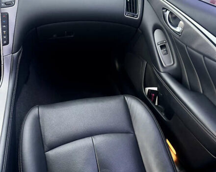 Белый Инфинити Q50, объемом двигателя 2.14 л и пробегом 122 тыс. км за 17300 $, фото 22 на Automoto.ua