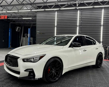 Белый Инфинити Q50, объемом двигателя 3 л и пробегом 120 тыс. км за 13900 $, фото 2 на Automoto.ua