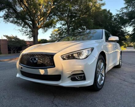 Білий Інфініті Q50, об'ємом двигуна 2 л та пробігом 74 тис. км за 6000 $, фото 2 на Automoto.ua