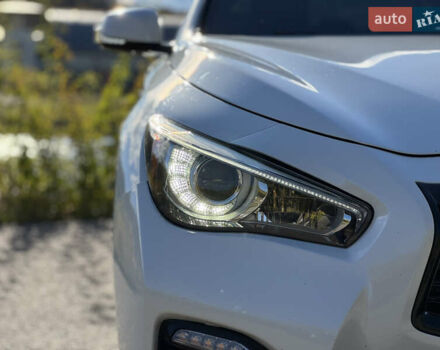 Белый Инфинити Q50, объемом двигателя 3 л и пробегом 108 тыс. км за 14999 $, фото 6 на Automoto.ua