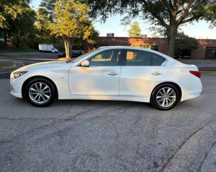 Білий Інфініті Q50, об'ємом двигуна 2 л та пробігом 74 тис. км за 6000 $, фото 3 на Automoto.ua