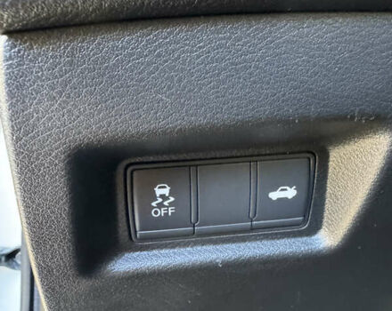 Белый Инфинити Q50, объемом двигателя 3 л и пробегом 108 тыс. км за 14999 $, фото 24 на Automoto.ua