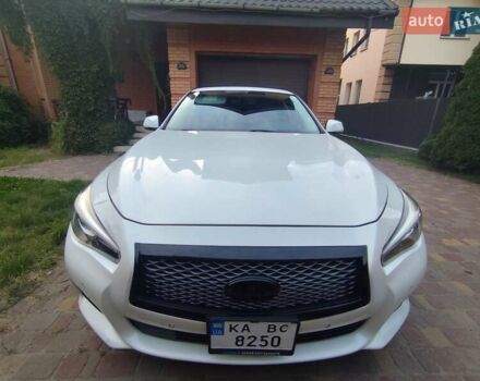 Білий Інфініті Q50, об'ємом двигуна 3 л та пробігом 142 тис. км за 13800 $, фото 1 на Automoto.ua
