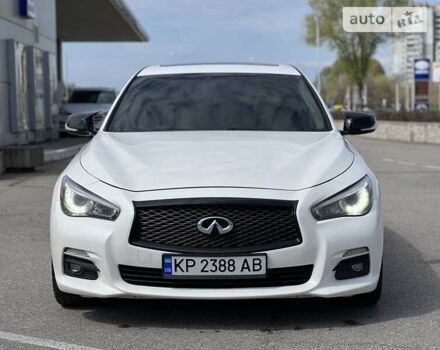 Білий Інфініті Q50, об'ємом двигуна 3 л та пробігом 122 тис. км за 21999 $, фото 8 на Automoto.ua