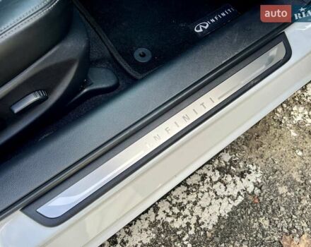 Білий Інфініті Q50, об'ємом двигуна 2.14 л та пробігом 69 тис. км за 17300 $, фото 35 на Automoto.ua
