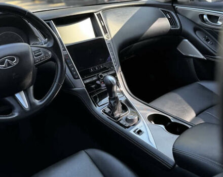Белый Инфинити Q50, объемом двигателя 3 л и пробегом 140 тыс. км за 15000 $, фото 8 на Automoto.ua