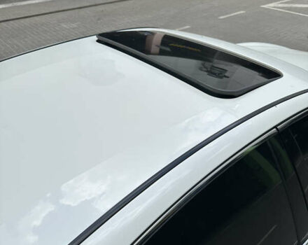 Белый Инфинити Q50, объемом двигателя 3 л и пробегом 145 тыс. км за 18500 $, фото 38 на Automoto.ua