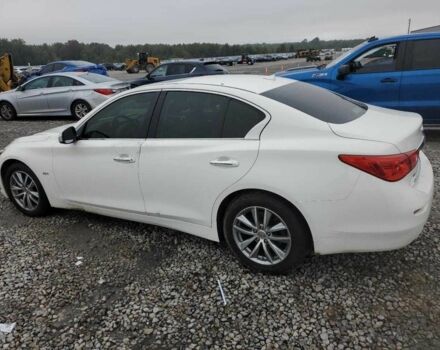 Белый Инфинити Q50, объемом двигателя 2 л и пробегом 148 тыс. км за 2200 $, фото 1 на Automoto.ua