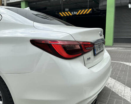 Белый Инфинити Q50, объемом двигателя 3 л и пробегом 145 тыс. км за 18500 $, фото 27 на Automoto.ua