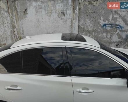 Білий Інфініті Q50, об'ємом двигуна 3 л та пробігом 115 тис. км за 15500 $, фото 6 на Automoto.ua