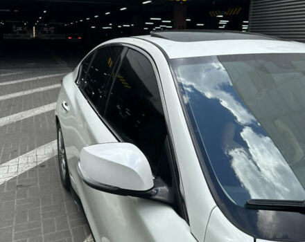 Белый Инфинити Q50, объемом двигателя 3 л и пробегом 145 тыс. км за 18500 $, фото 39 на Automoto.ua