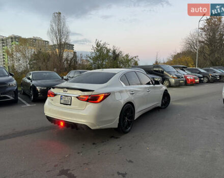 Белый Инфинити Q50, объемом двигателя 3 л и пробегом 190 тыс. км за 21000 $, фото 9 на Automoto.ua