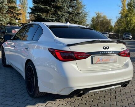 Белый Инфинити Q50, объемом двигателя 3 л и пробегом 82 тыс. км за 15500 $, фото 4 на Automoto.ua
