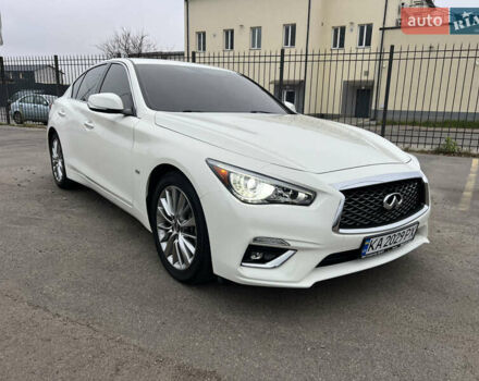 Белый Инфинити Q50, объемом двигателя 3 л и пробегом 144 тыс. км за 15900 $, фото 9 на Automoto.ua