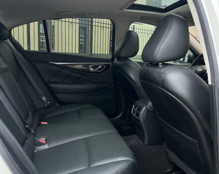 Белый Инфинити Q50, объемом двигателя 3 л и пробегом 144 тыс. км за 15900 $, фото 34 на Automoto.ua