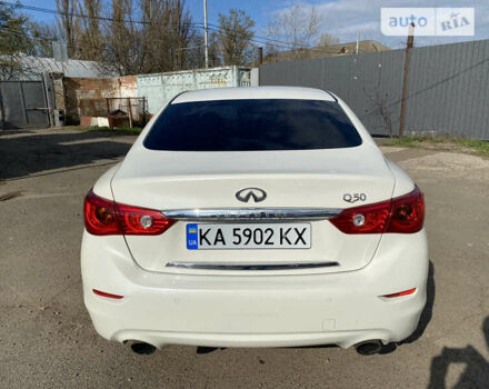 Білий Інфініті Q50, об'ємом двигуна 1.99 л та пробігом 83 тис. км за 16000 $, фото 7 на Automoto.ua